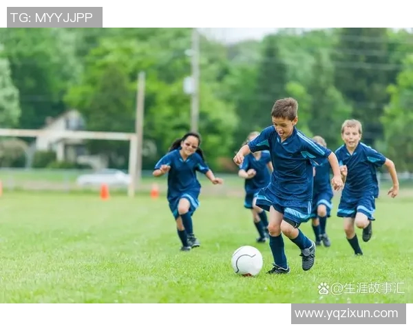 全球足球巨星盘点：那些闪耀绿茵场的传奇人物与他们的故事